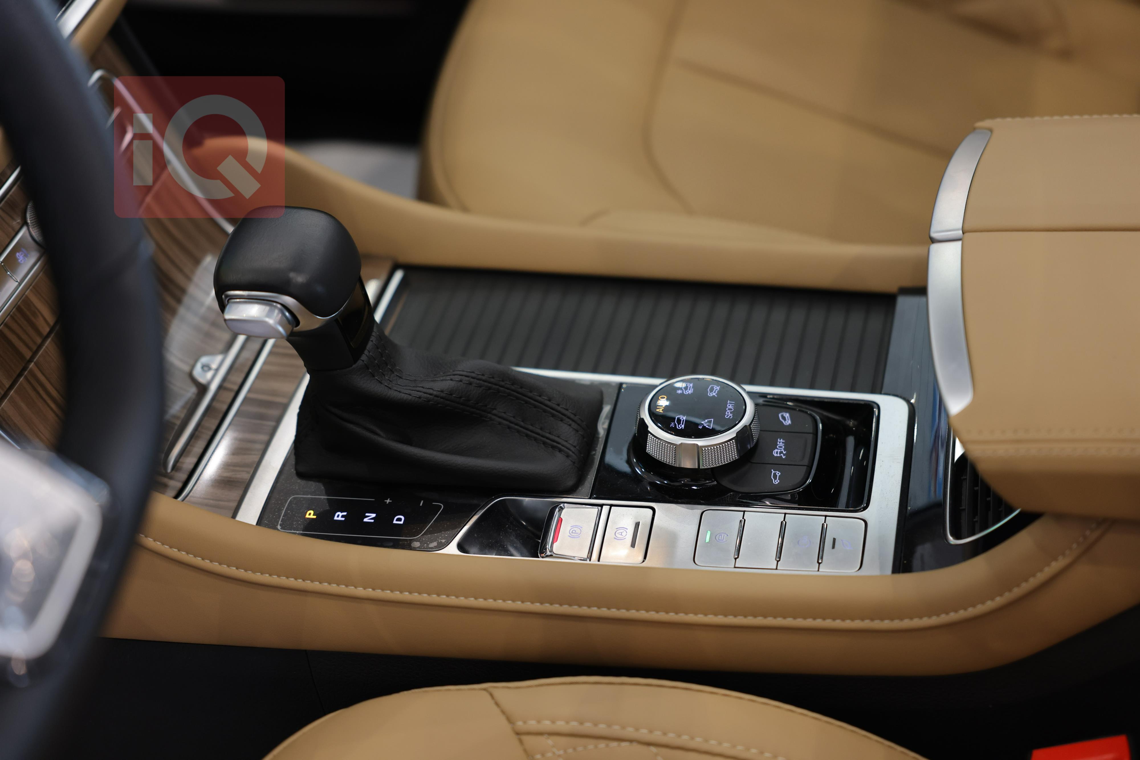 https://cdn.iqcars.ioimg-10.JPG